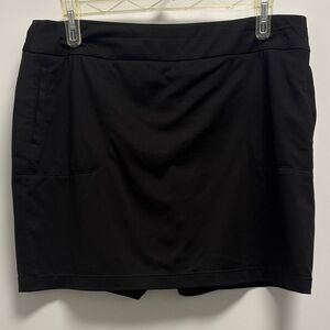 Zenergy Golf by Chico's Black Golf Skort - Size 2